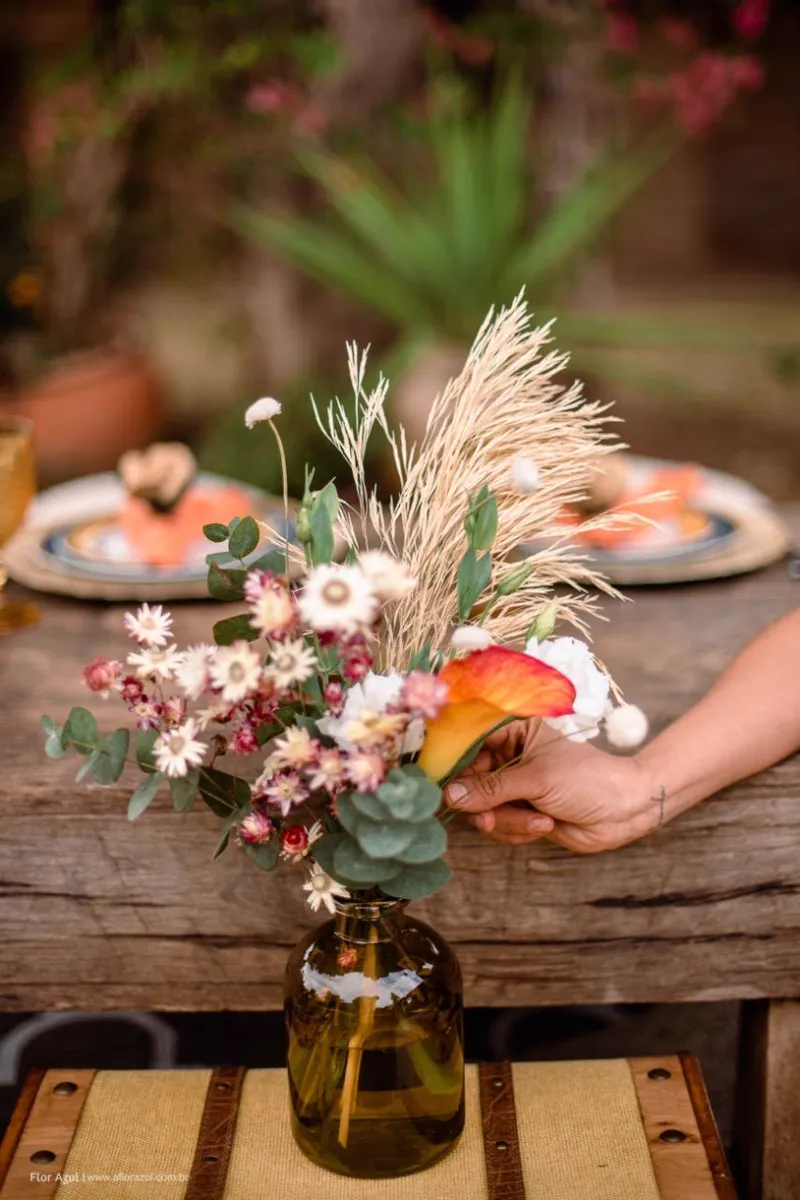Detalhe de um arranjo floral